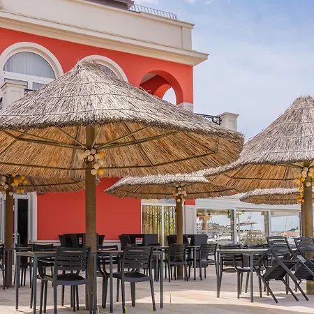 Arcadium Guest house